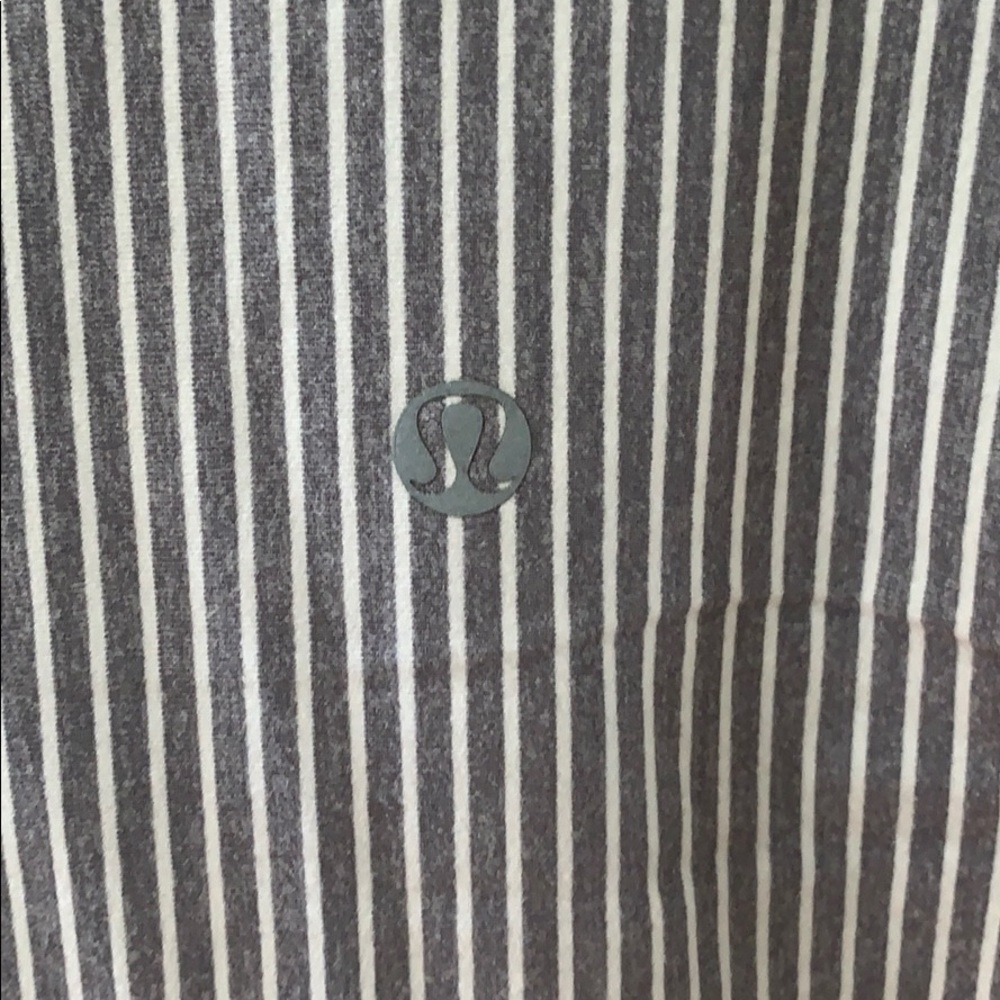 Lululemon tank - Picture 3 of 3